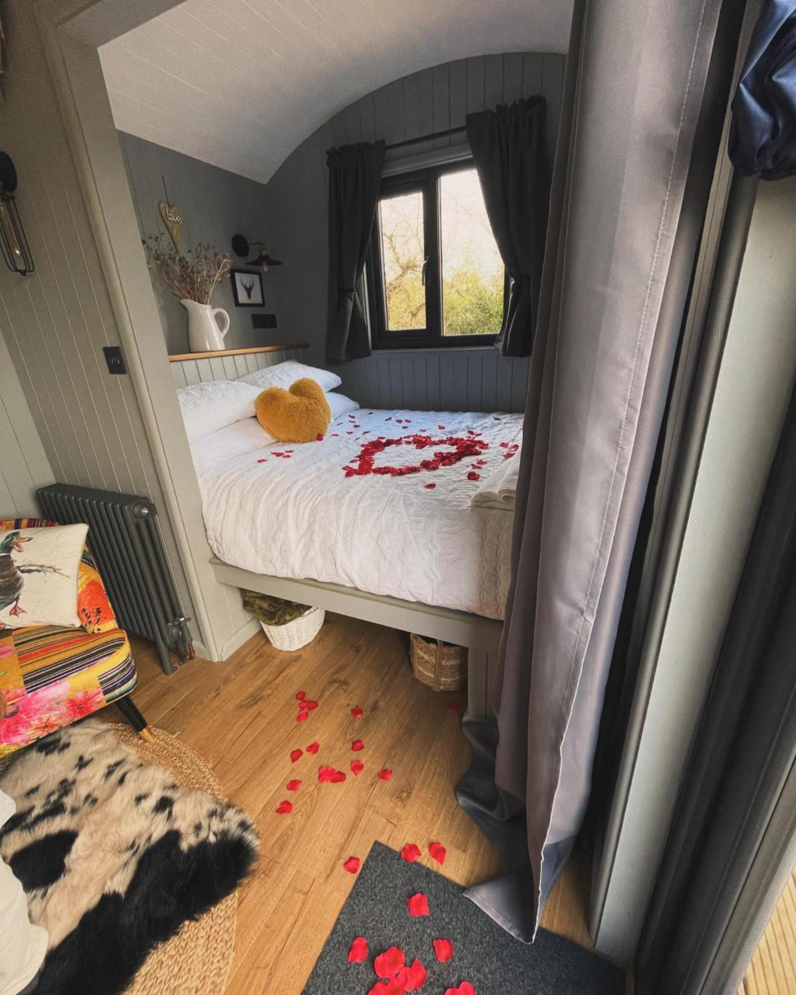 Rusty Duck Retreat Shepherds Hut Shedfield Екстер'єр фото